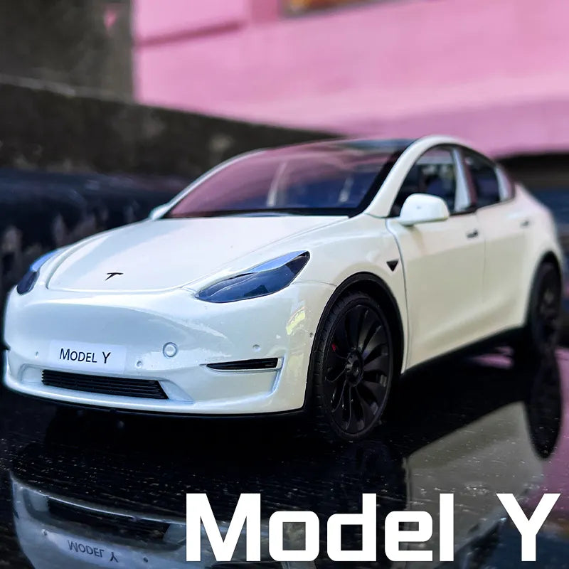 Coche Tesla a Escala 1:24 · Réplica de Colección
